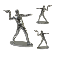 (Pre-order) Figure product "Patriot with Molotov cocktail" silver 51x73 mm